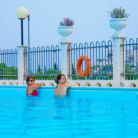 فندق Orchidea 3*