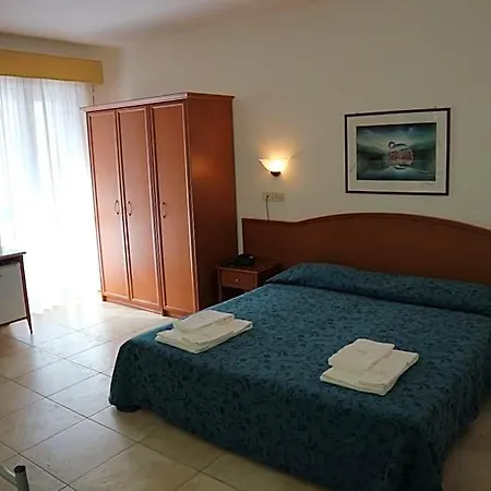 Orchidea Hotel 3*