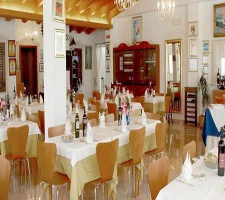 酒店 Orchidea 佩斯基奇