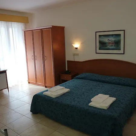 ホテル Orchidea 3*