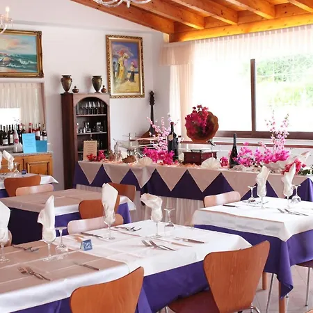 Orchidea 3* بيسْكيتْشّي