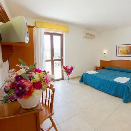 Orchidea Hotel 3*