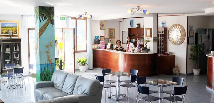 ホテル Orchidea ペスキチ